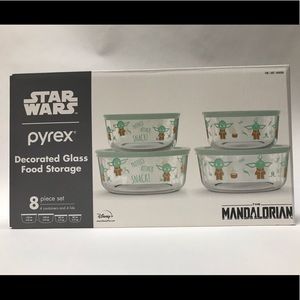 Pyrex Star Wars Mandalorian Baby Yoda 8 Pc set
